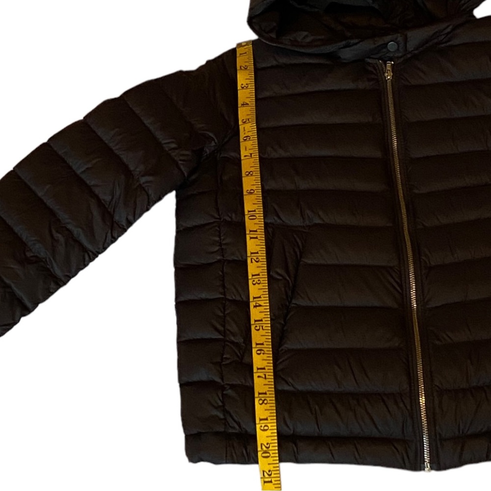 JNBY short black packable down-filled jacket, size small - Picture 3 of 7
